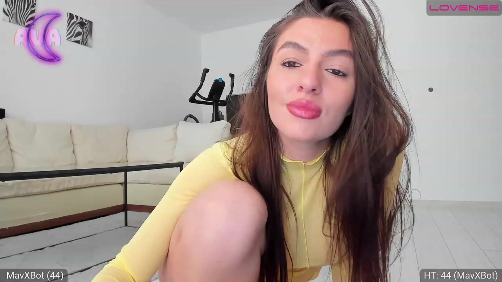 Gallery image thumbnail from AvaMoonlight's myfreecams stream on, 05/06/2023, 16:16 image 12 of 20