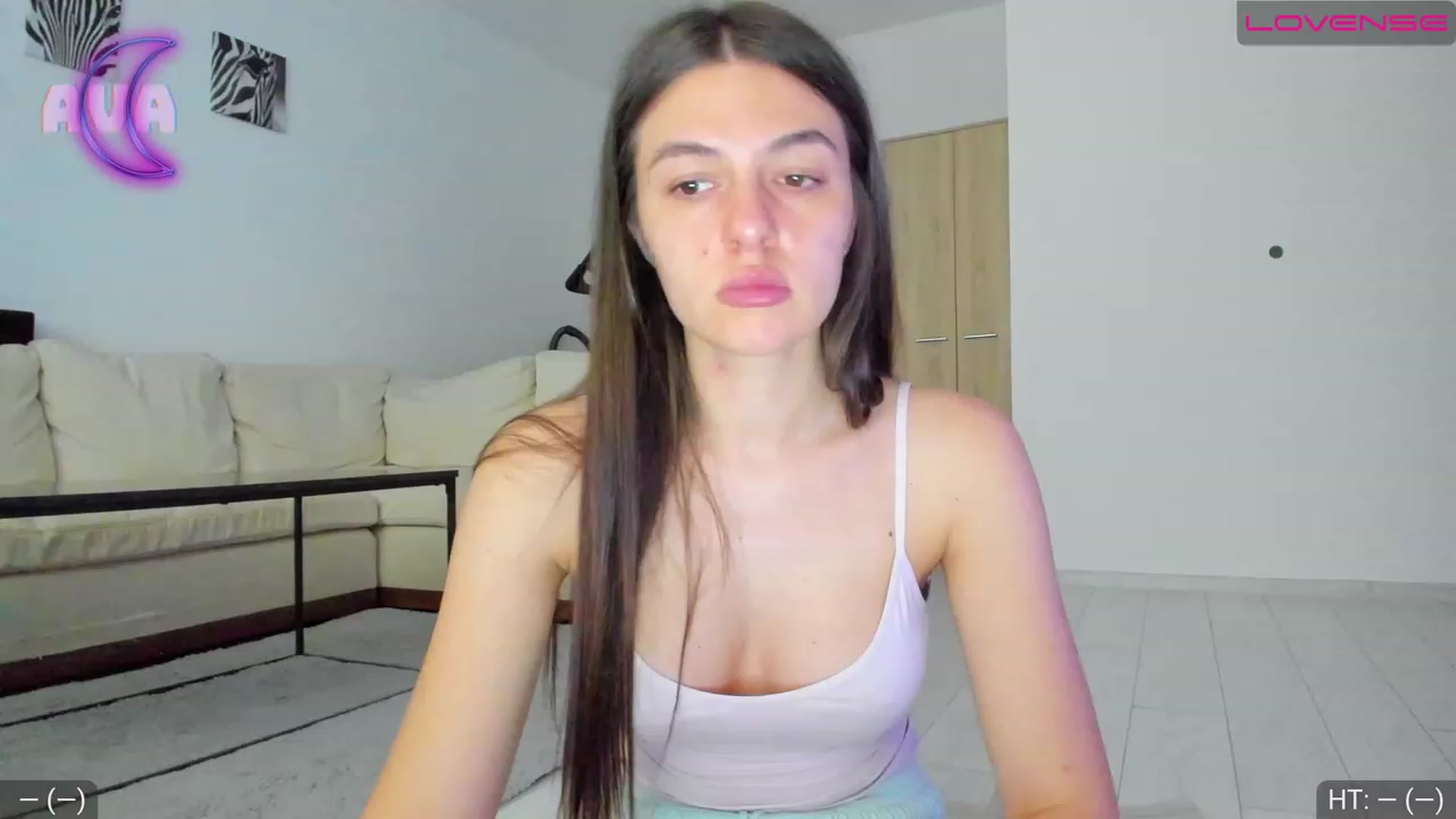 Gallery image thumbnail from AvaMoonlight's myfreecams stream on, 05/08/2023, 15:55 image 9 of 20