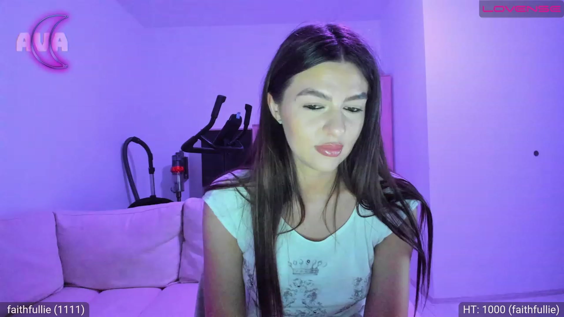 Gallery image thumbnail from AvaMoonlight's myfreecams stream on, 06/09/2023, 23:46 image 18 of 20