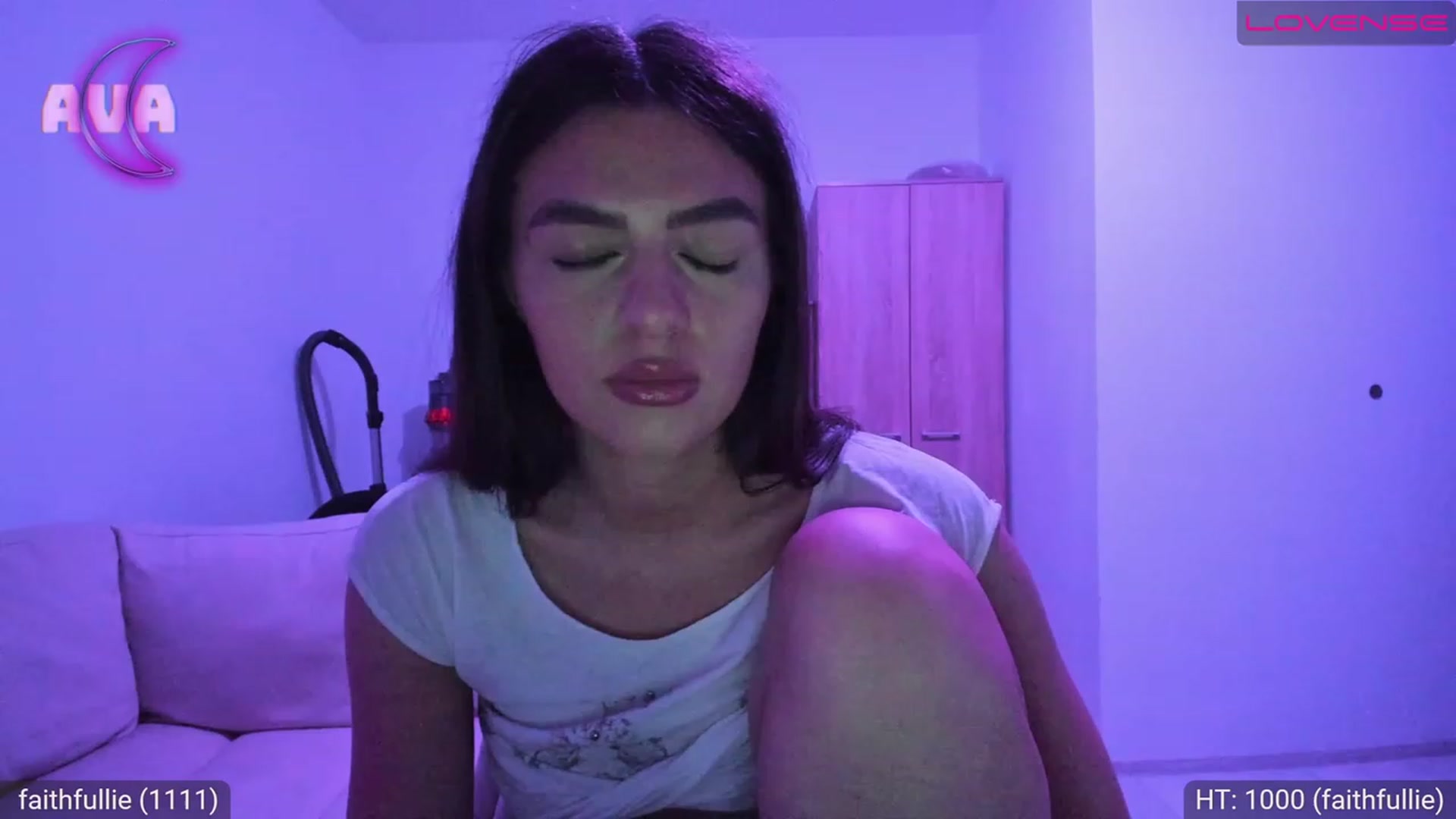 Gallery image thumbnail from AvaMoonlight's myfreecams stream on, 06/10/2023, 24:11 image 4 of 20