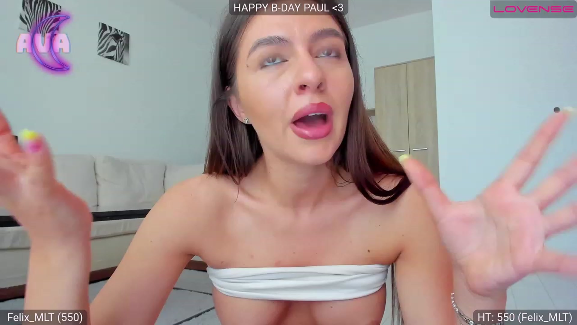 Gallery image thumbnail from AvaMoonlight's myfreecams stream on, 06/29/2023, 15:58 image 19 of 20