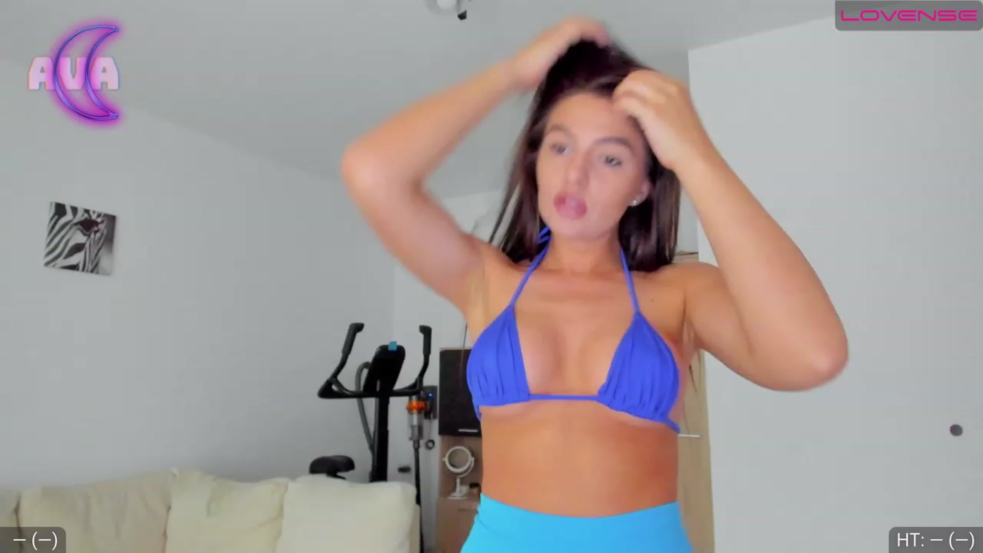 Gallery image thumbnail from AvaMoonlight's myfreecams stream on, 07/14/2023, 14:55 image 10 of 20