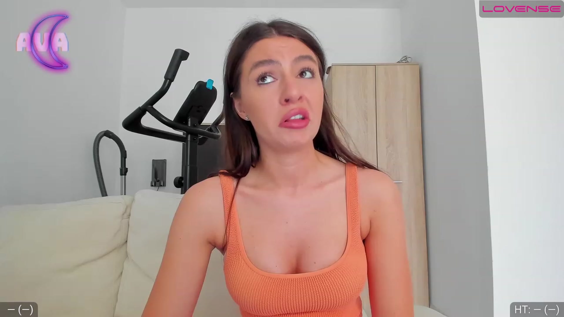 Gallery image thumbnail from AvaMoonlight's myfreecams stream on, 07/18/2023, 14:51 image 18 of 20