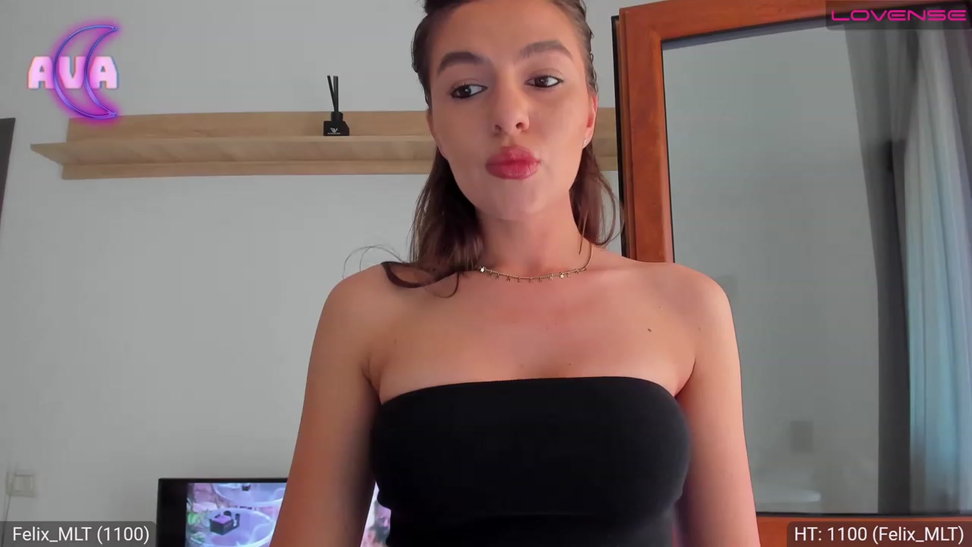 Gallery image thumbnail from AvaMoonlight's myfreecams stream on, 07/21/2023, 16:16 image 15 of 20