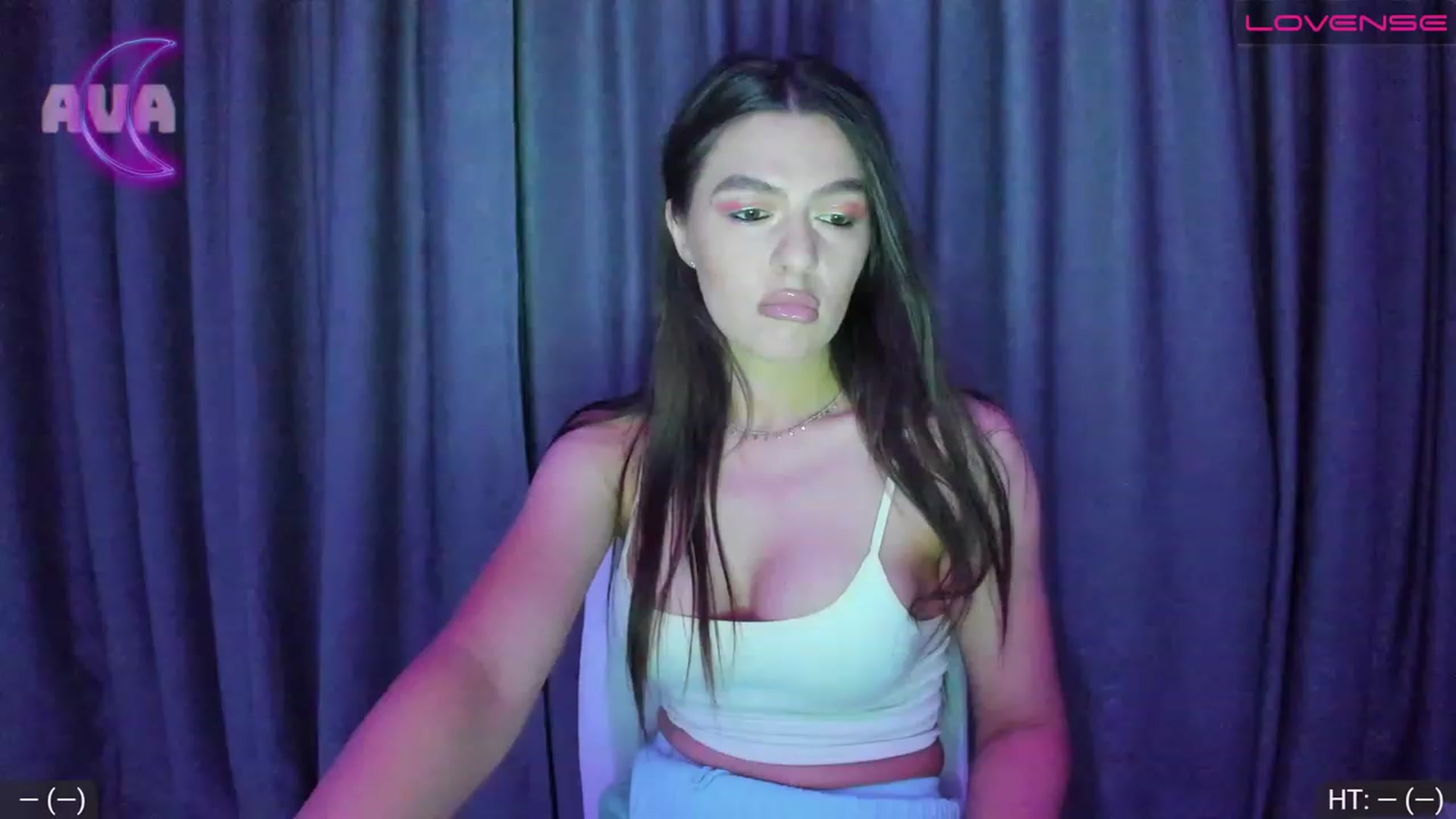 Gallery image thumbnail from AvaMoonlight's myfreecams stream on, 07/21/2023, 23:51 image 2 of 20