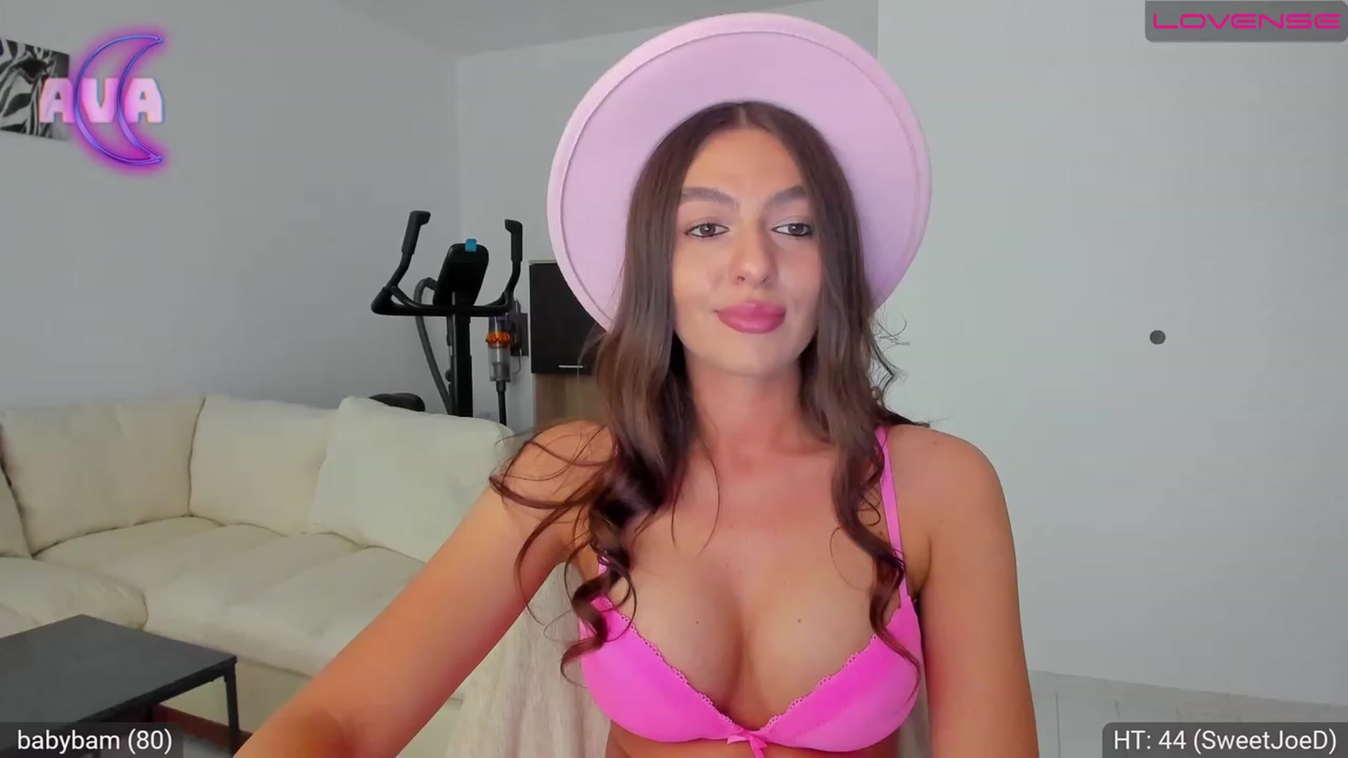 Gallery image thumbnail from AvaMoonlight's myfreecams stream on, 07/27/2023, 16:06 image 16 of 20