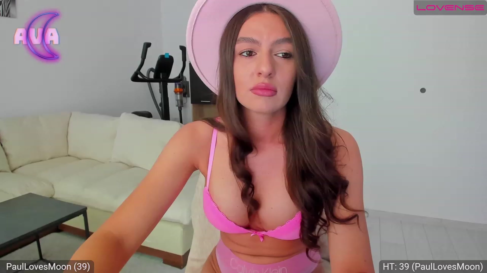 Gallery image thumbnail from AvaMoonlight's myfreecams stream on, 07/27/2023, 16:06 image 6 of 20