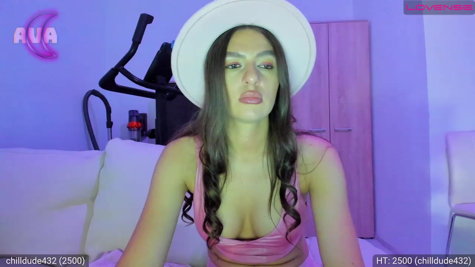 Gallery image thumbnail from AvaMoonlight's myfreecams stream on, 07/27/2023, 23:26 image 18 of 20