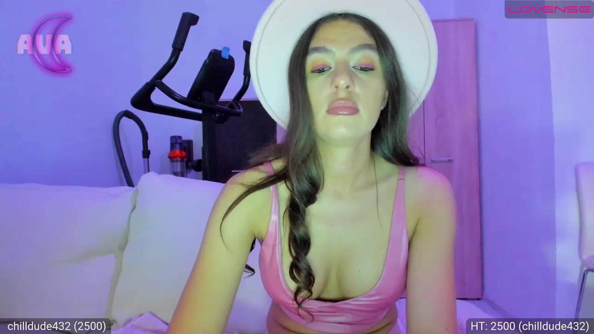 Gallery image thumbnail from AvaMoonlight's myfreecams stream on, 07/27/2023, 23:26 image 16 of 20