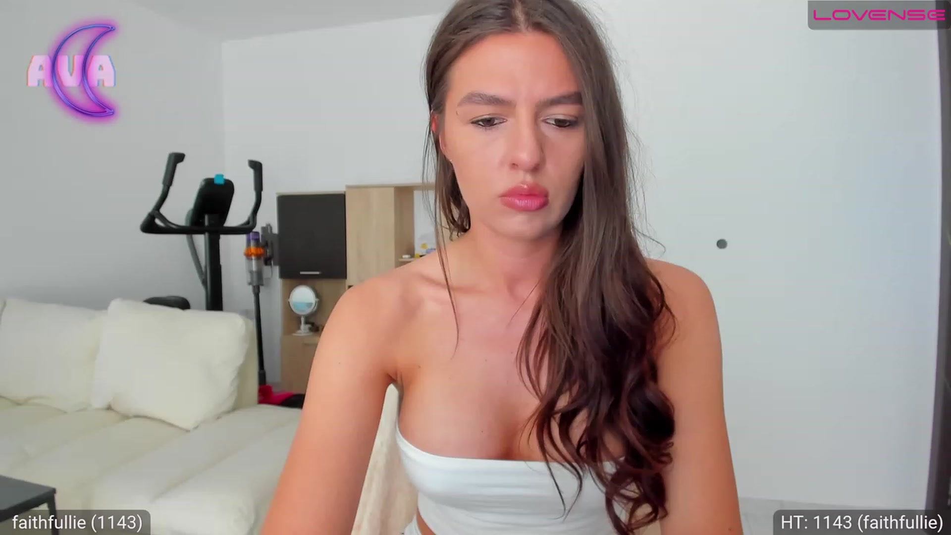 Gallery image thumbnail from AvaMoonlight's myfreecams stream on, 07/28/2023, 16:03 image 14 of 20