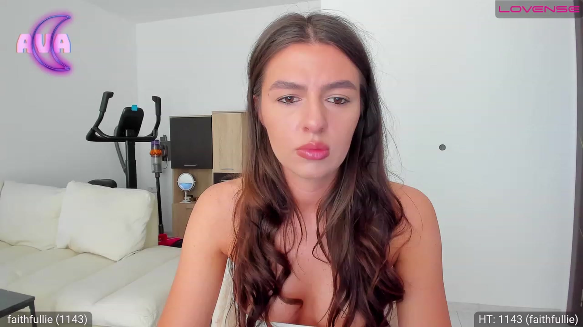 Gallery image thumbnail from AvaMoonlight's myfreecams stream on, 07/28/2023, 16:03 image 13 of 20