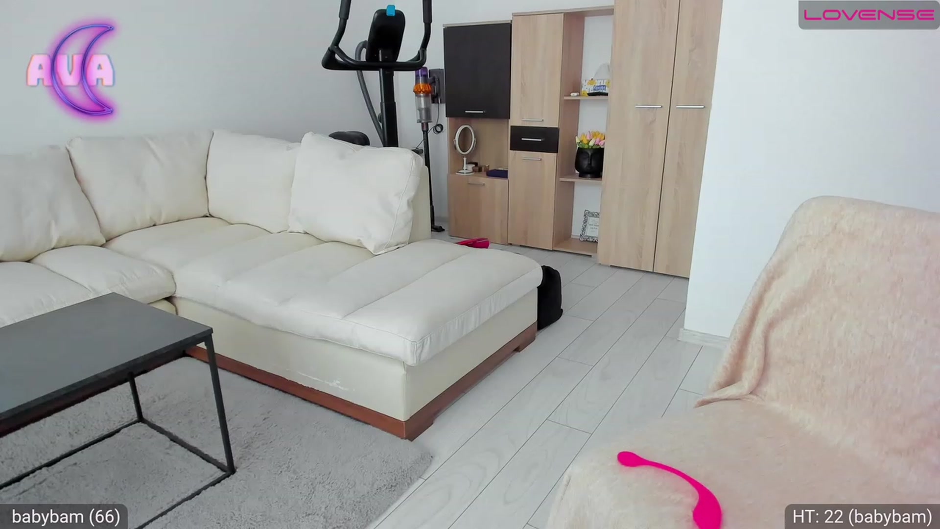 Gallery image thumbnail from AvaMoonlight's myfreecams stream on, 07/31/2023, 16:11 image 1 of 20
