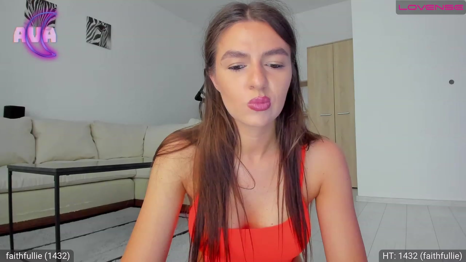 Gallery image thumbnail from AvaMoonlight's myfreecams stream on, 08/11/2023, 15:59 image 10 of 20