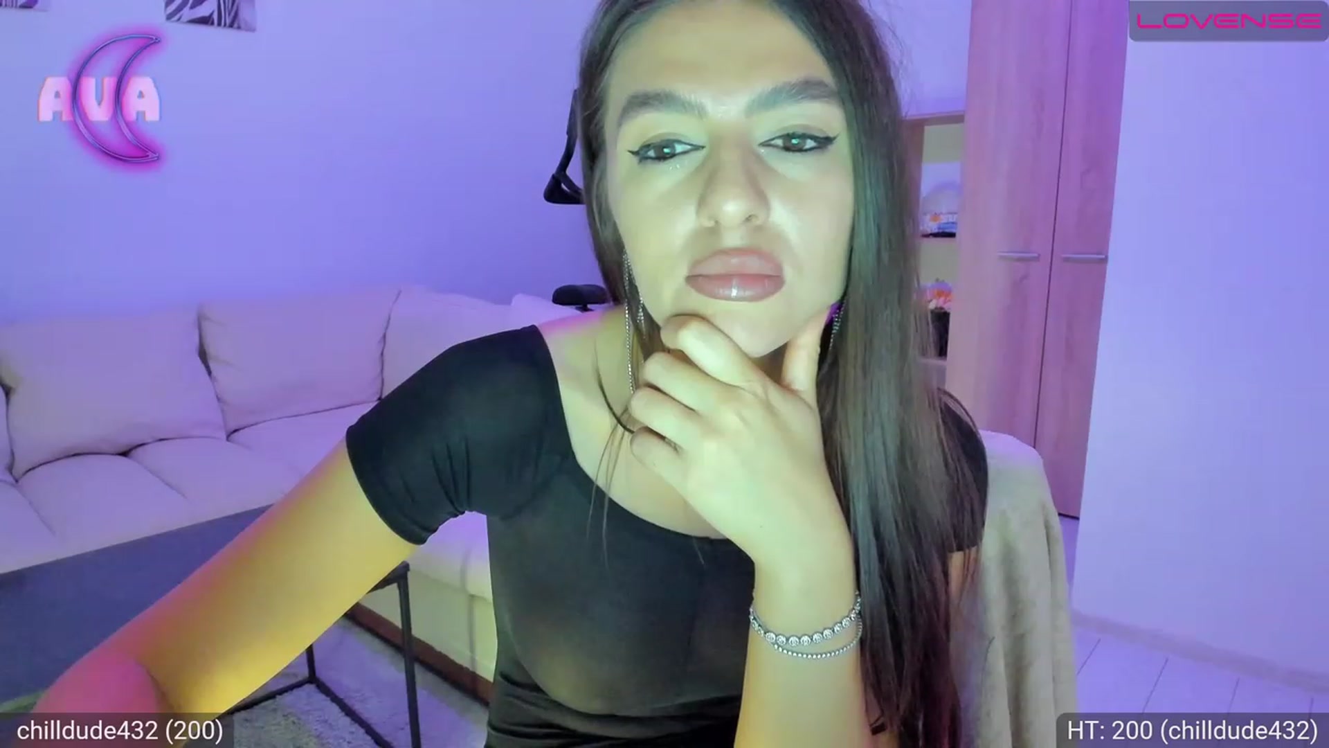 Gallery image thumbnail from AvaMoonlight's myfreecams stream on, 08/13/2023, 24:13 image 13 of 20