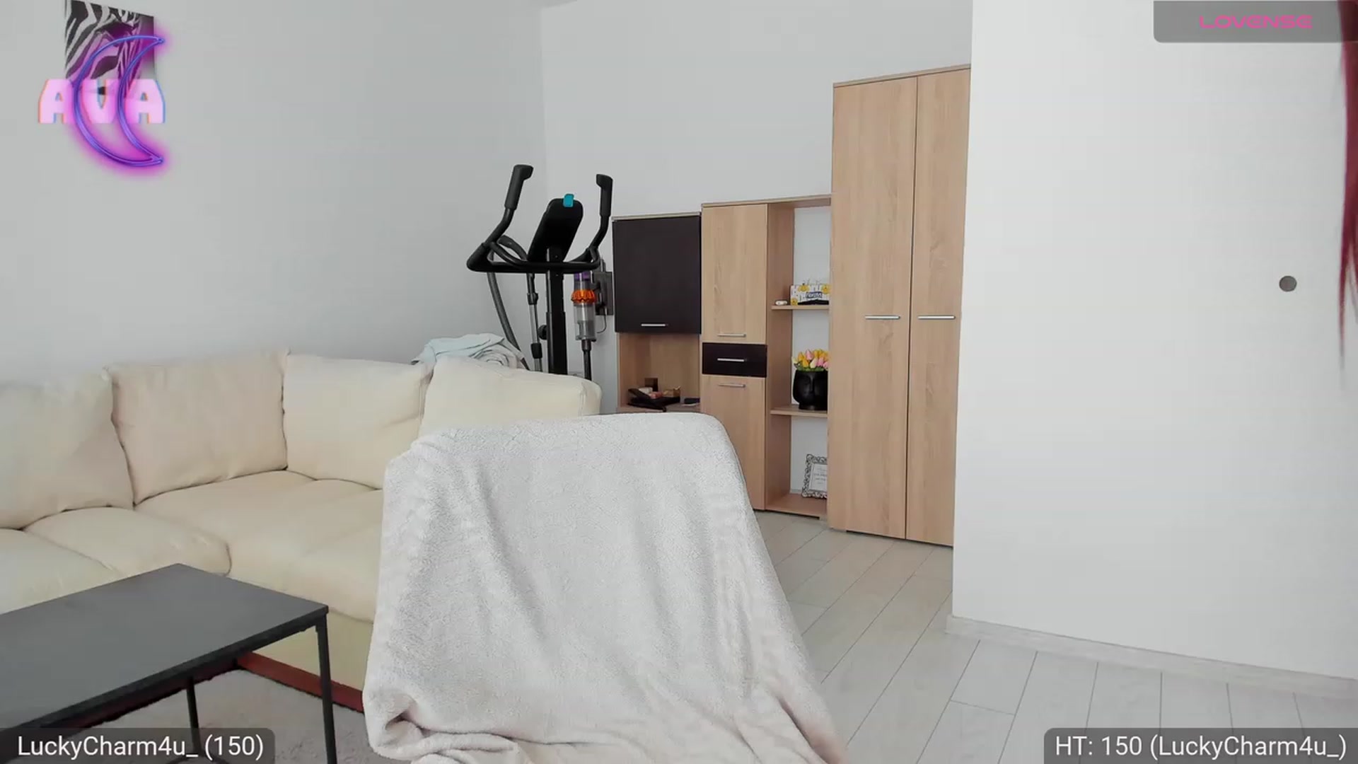 Gallery image thumbnail from AvaMoonlight's myfreecams stream on, 08/18/2023, 16:15 image 3 of 20