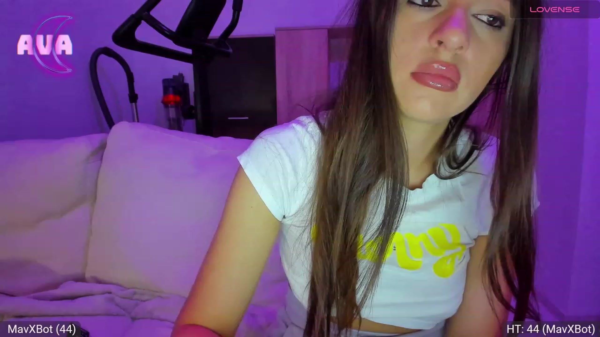 Gallery image thumbnail from AvaMoonlight's myfreecams stream on, 08/19/2023, 22:58 image 9 of 20