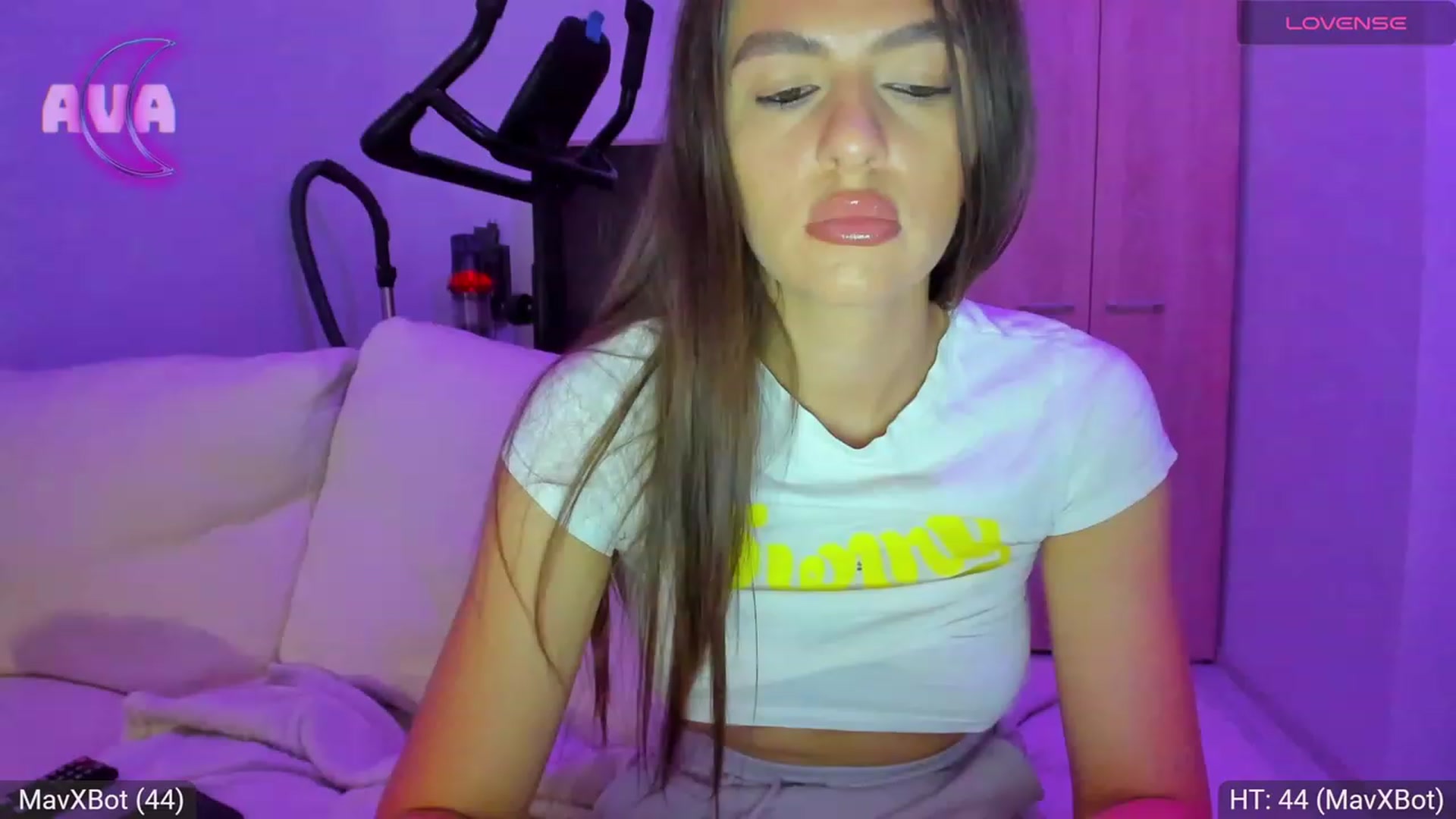 Gallery image thumbnail from AvaMoonlight's myfreecams stream on, 08/19/2023, 22:58 image 16 of 20