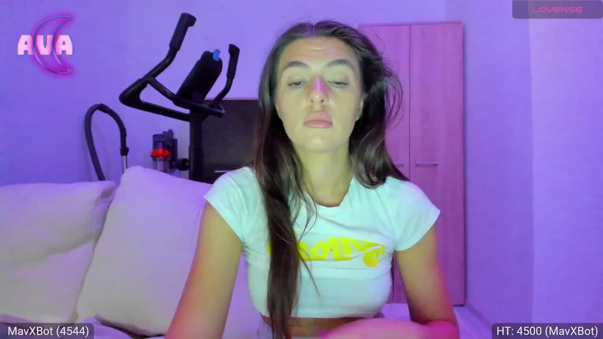 Gallery image thumbnail from AvaMoonlight's myfreecams stream on, 08/20/2023, 23:03 image 13 of 20