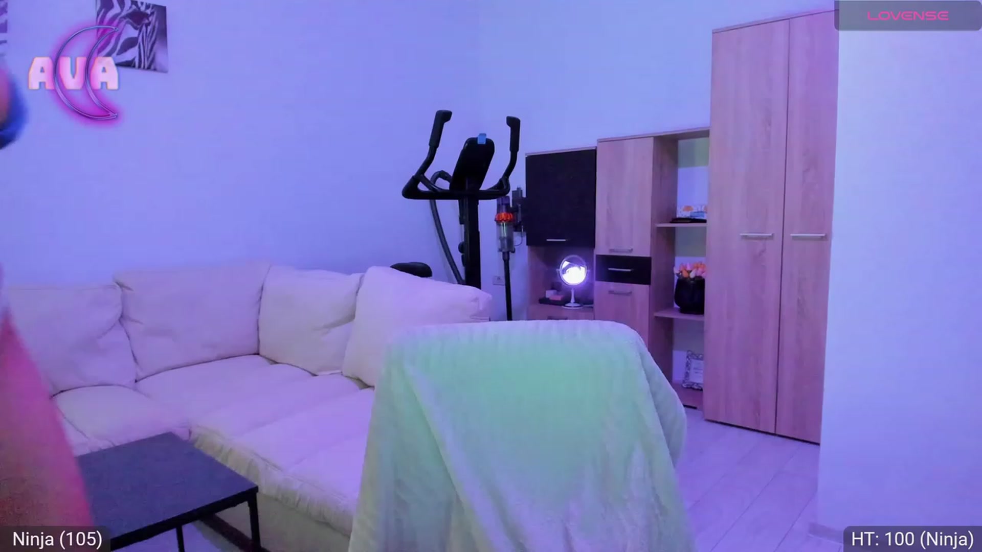 Gallery image thumbnail from AvaMoonlight's myfreecams stream on, 08/28/2023, 24:01 image 10 of 20