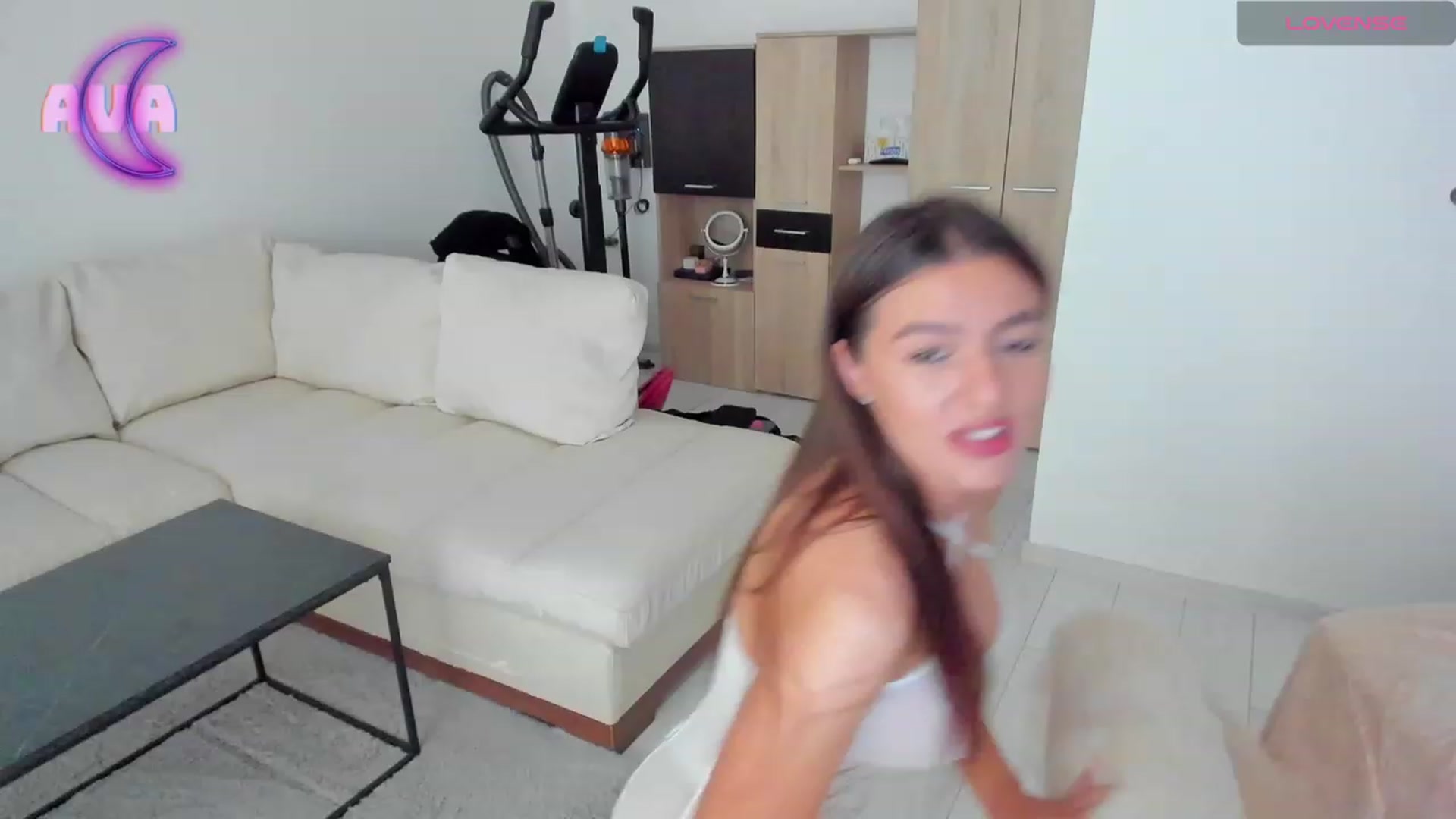 Gallery image thumbnail from AvaMoonlight's myfreecams stream on, 08/31/2023, 15:58 image 18 of 20