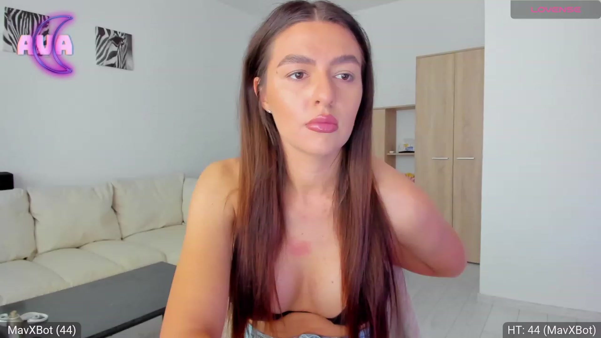 Gallery image thumbnail from AvaMoonlight's myfreecams stream on, 09/05/2023, 15:28 image 10 of 20