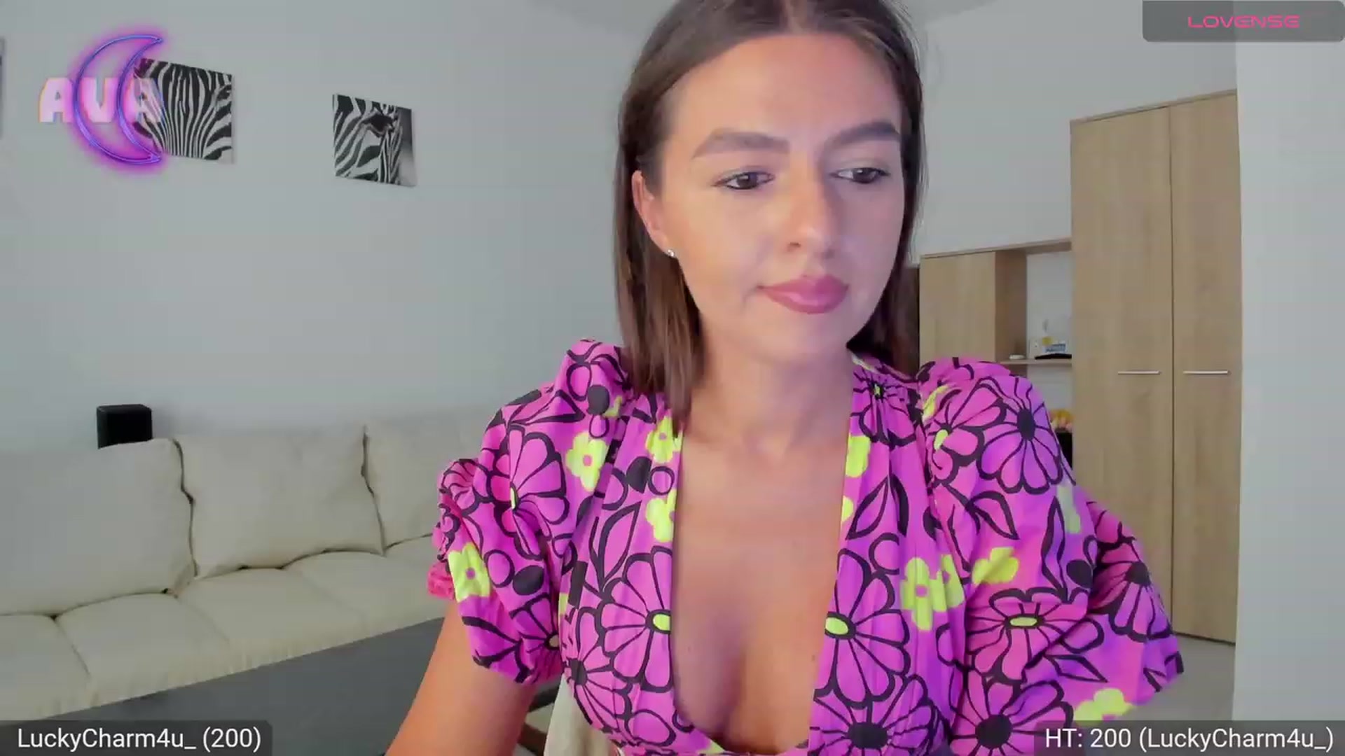 Gallery image thumbnail from AvaMoonlight's myfreecams stream on, 09/13/2023, 16:08 image 10 of 20