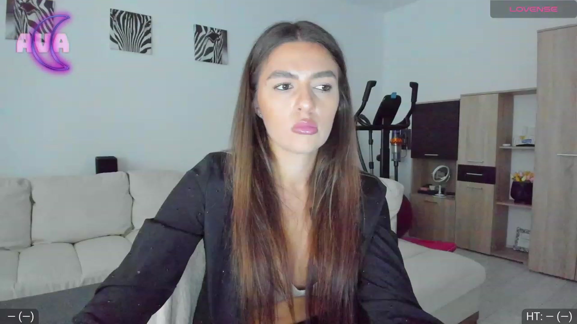 Gallery image thumbnail from AvaMoonlight's myfreecams stream on, 09/15/2023, 15:19 image 2 of 20