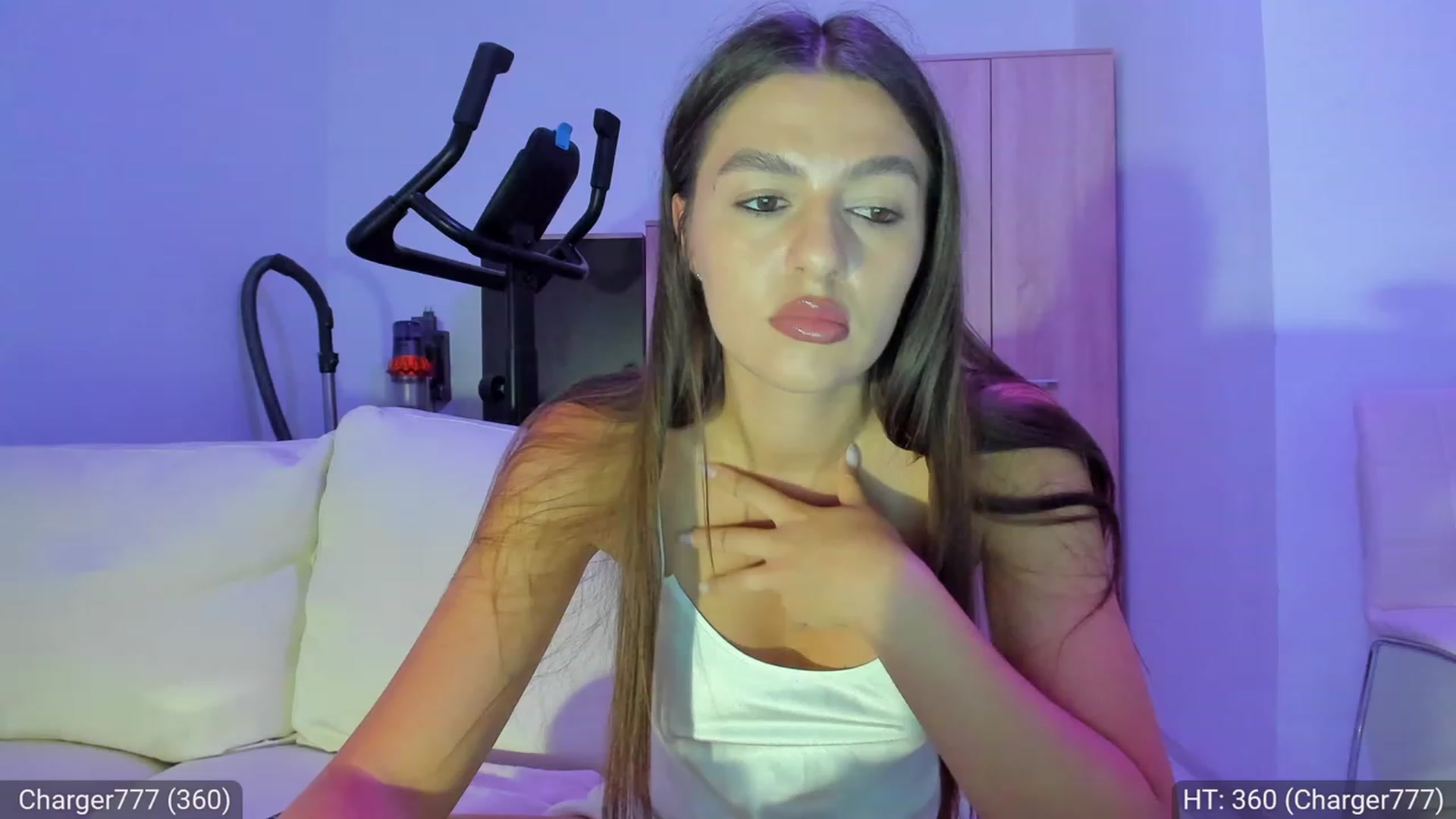 Gallery image thumbnail from AvaMoonlight's myfreecams stream on, 09/16/2023, 23:50 image 5 of 20