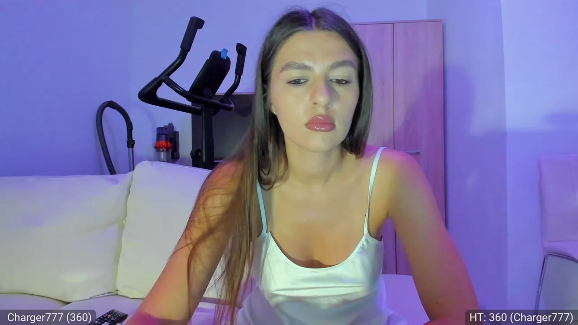 Gallery image thumbnail from AvaMoonlight's myfreecams stream on, 09/16/2023, 23:50 image 3 of 20