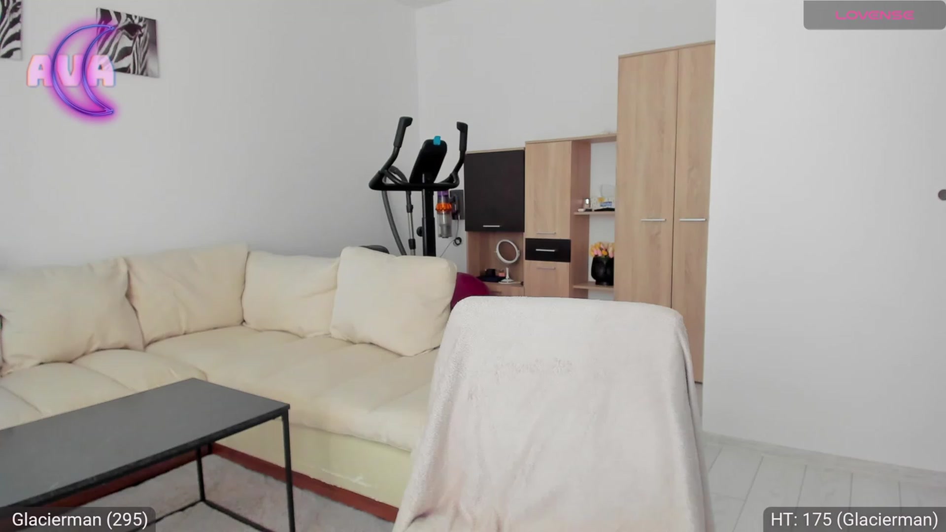 Gallery image thumbnail from AvaMoonlight's myfreecams stream on, 09/22/2023, 16:01 image 13 of 20