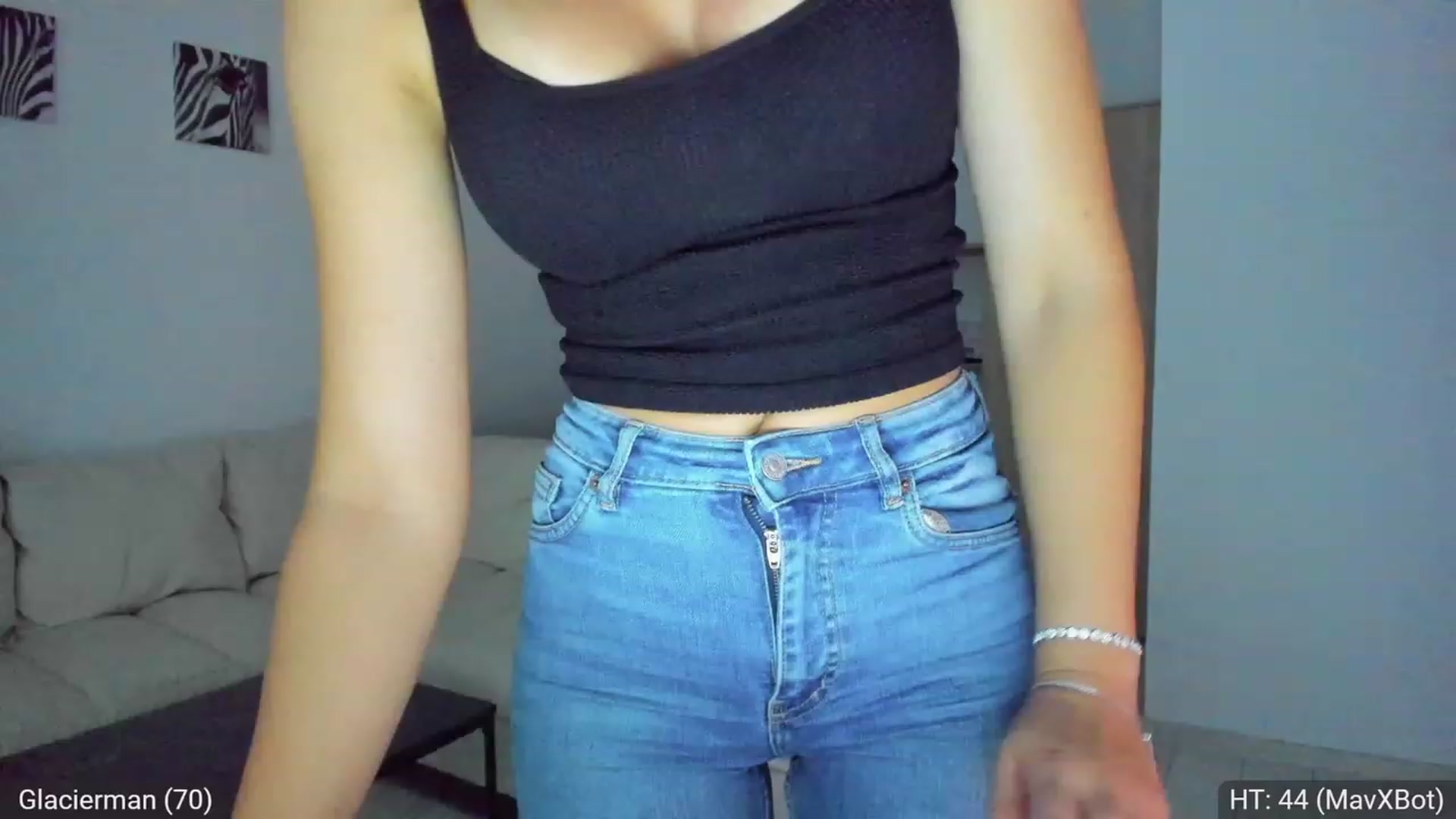 Gallery image thumbnail from AvaMoonlight's myfreecams stream on, 09/24/2023, 16:11 image 18 of 20