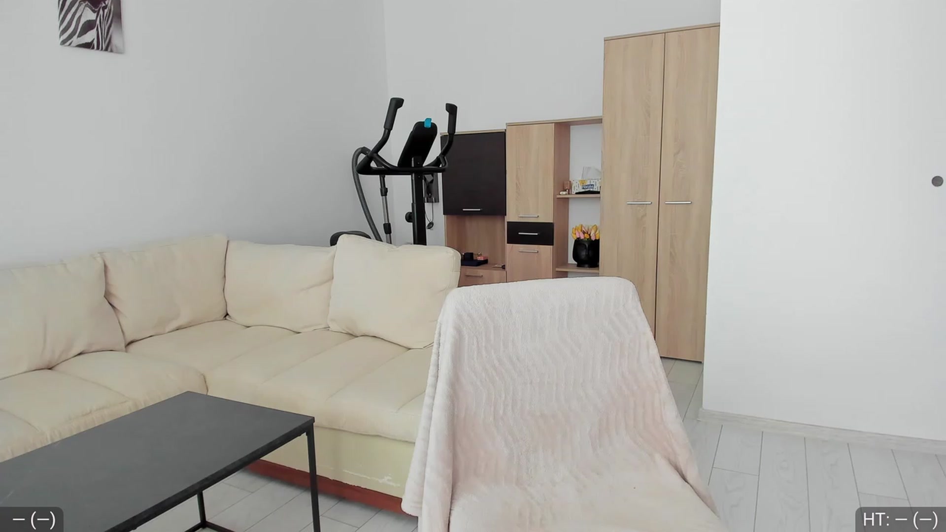 Gallery image thumbnail from AvaMoonlight's myfreecams stream on, 09/24/2023, 16:11 image 4 of 20