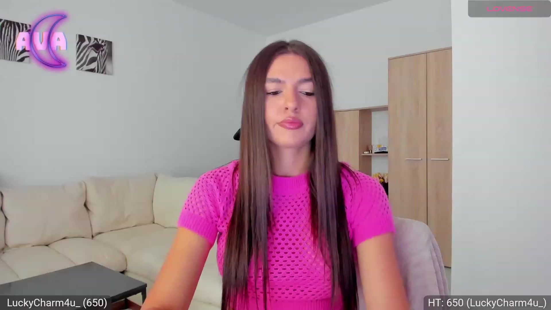 Gallery image thumbnail from AvaMoonlight's myfreecams stream on, 09/27/2023, 14:58 image 15 of 20