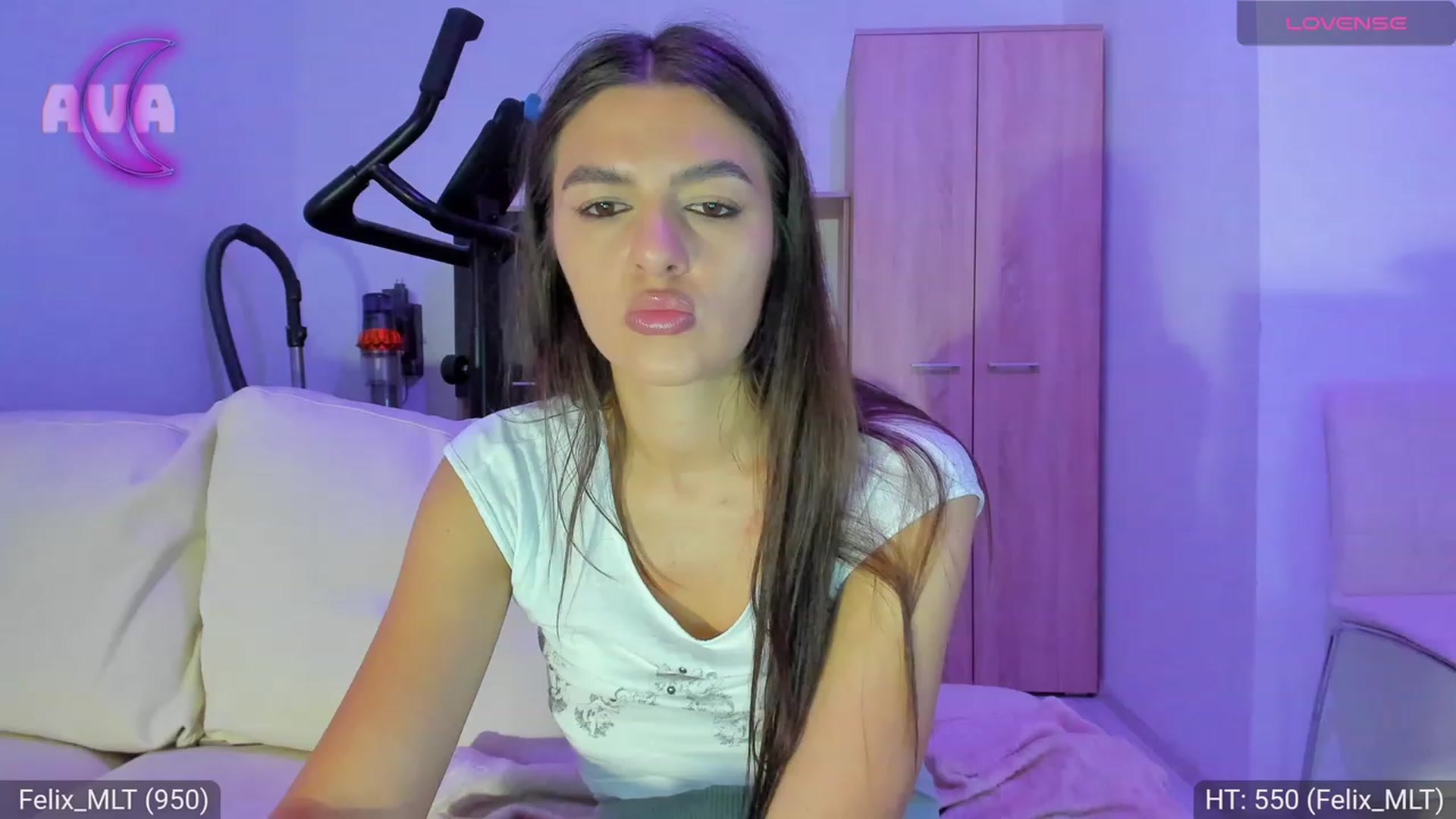 Gallery image thumbnail from AvaMoonlight's myfreecams stream on, 10/05/2023, 24:12 image 14 of 20