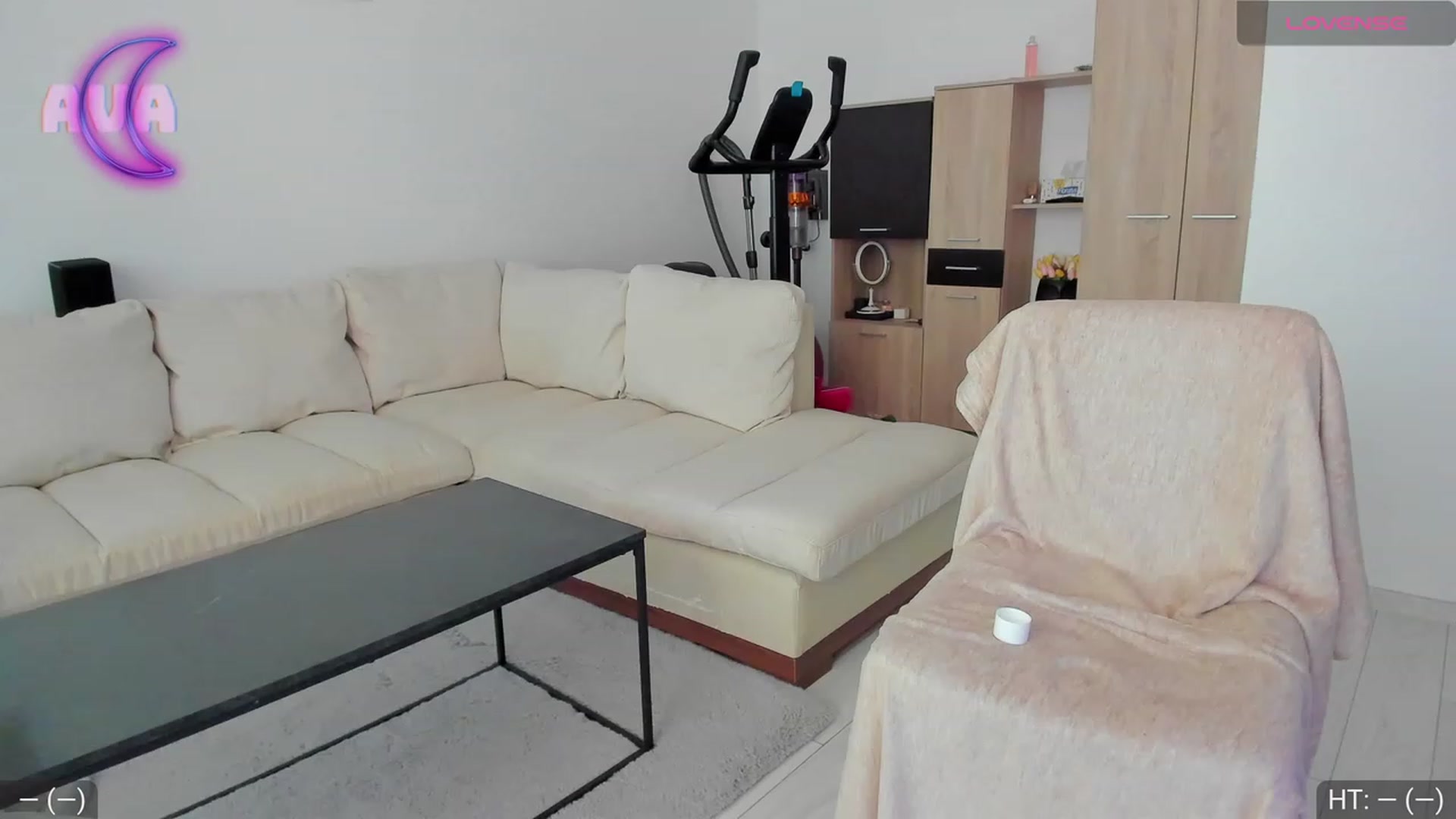 Gallery image thumbnail from AvaMoonlight's myfreecams stream on, 10/05/2023, 15:42 image 17 of 20
