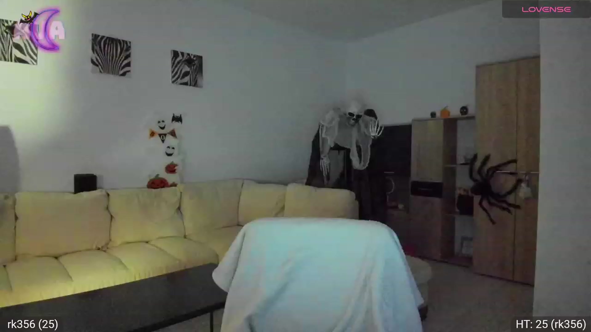 Gallery image thumbnail from AvaMoonlight's myfreecams stream on, 10/09/2023, 16:30 image 3 of 20