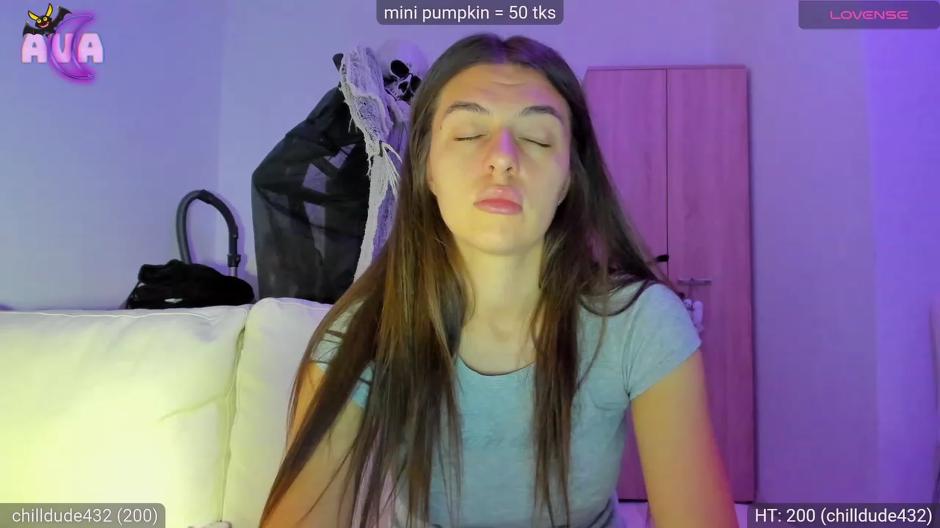 Gallery image thumbnail from AvaMoonlight's myfreecams stream on, 10/18/2023, 23:01 image 9 of 20
