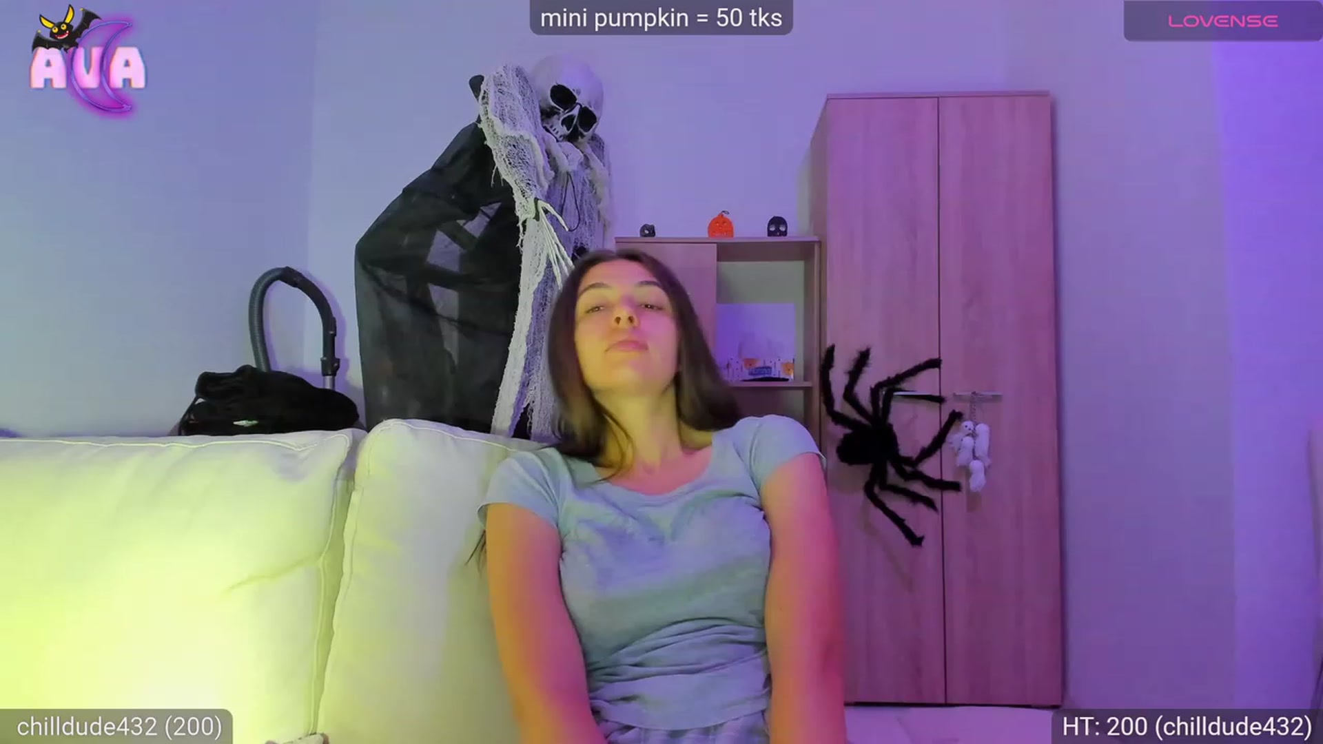 Gallery image thumbnail from AvaMoonlight's myfreecams stream on, 10/18/2023, 23:01 image 6 of 20