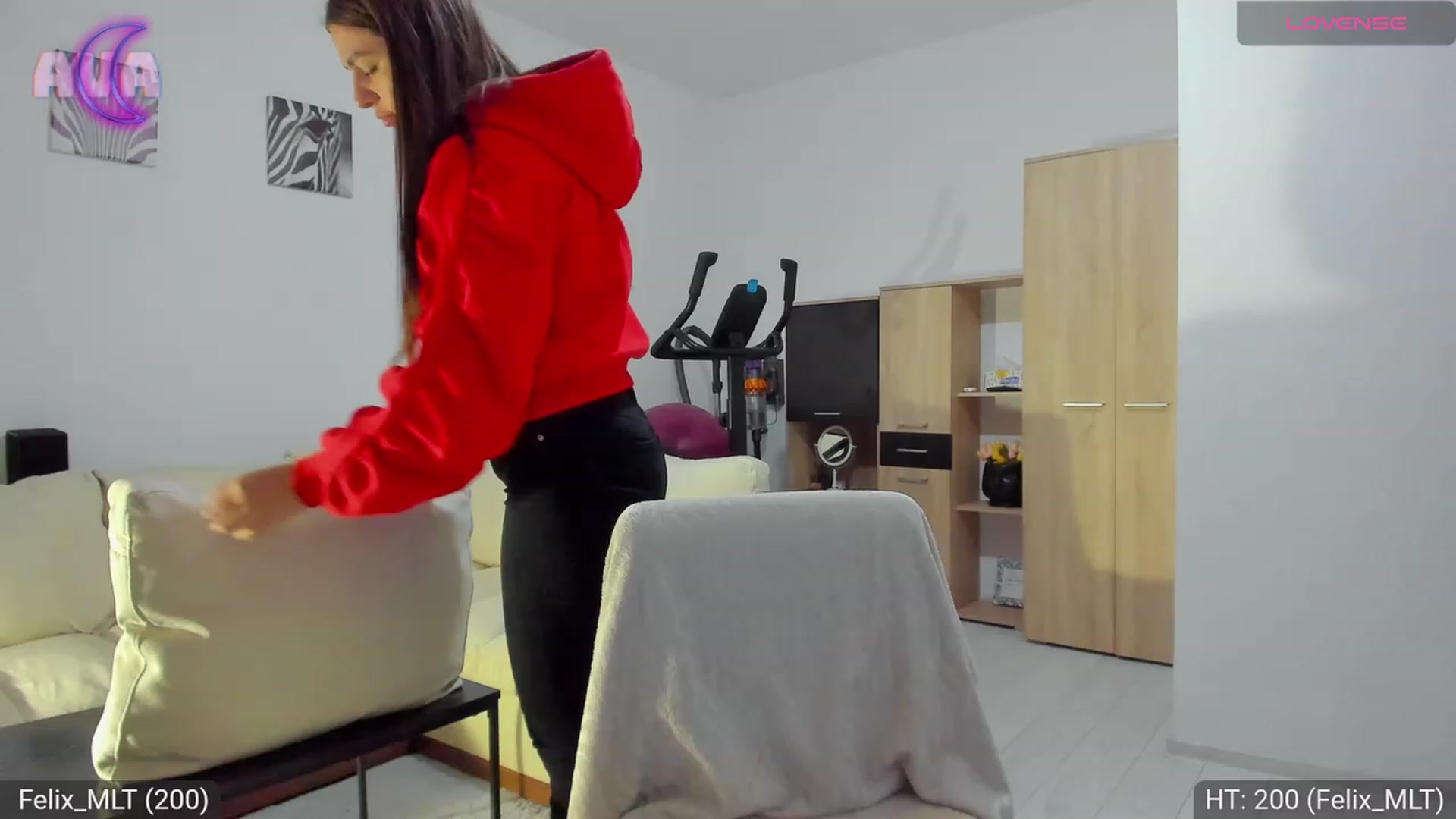 Gallery image thumbnail from AvaMoonlight's myfreecams stream on, 11/01/2023, 17:49 image 13 of 20