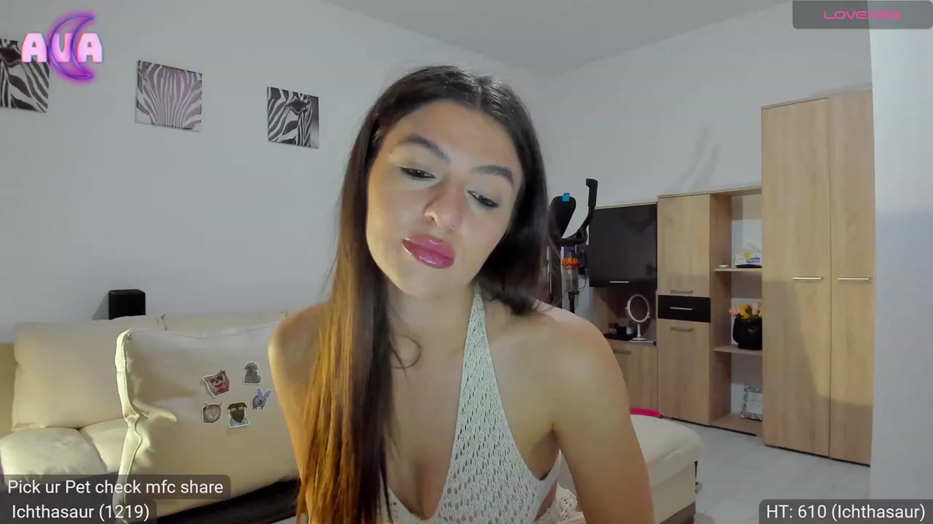 Gallery image thumbnail from AvaMoonlight's myfreecams stream on, 11/02/2023, 24:02 image 4 of 20