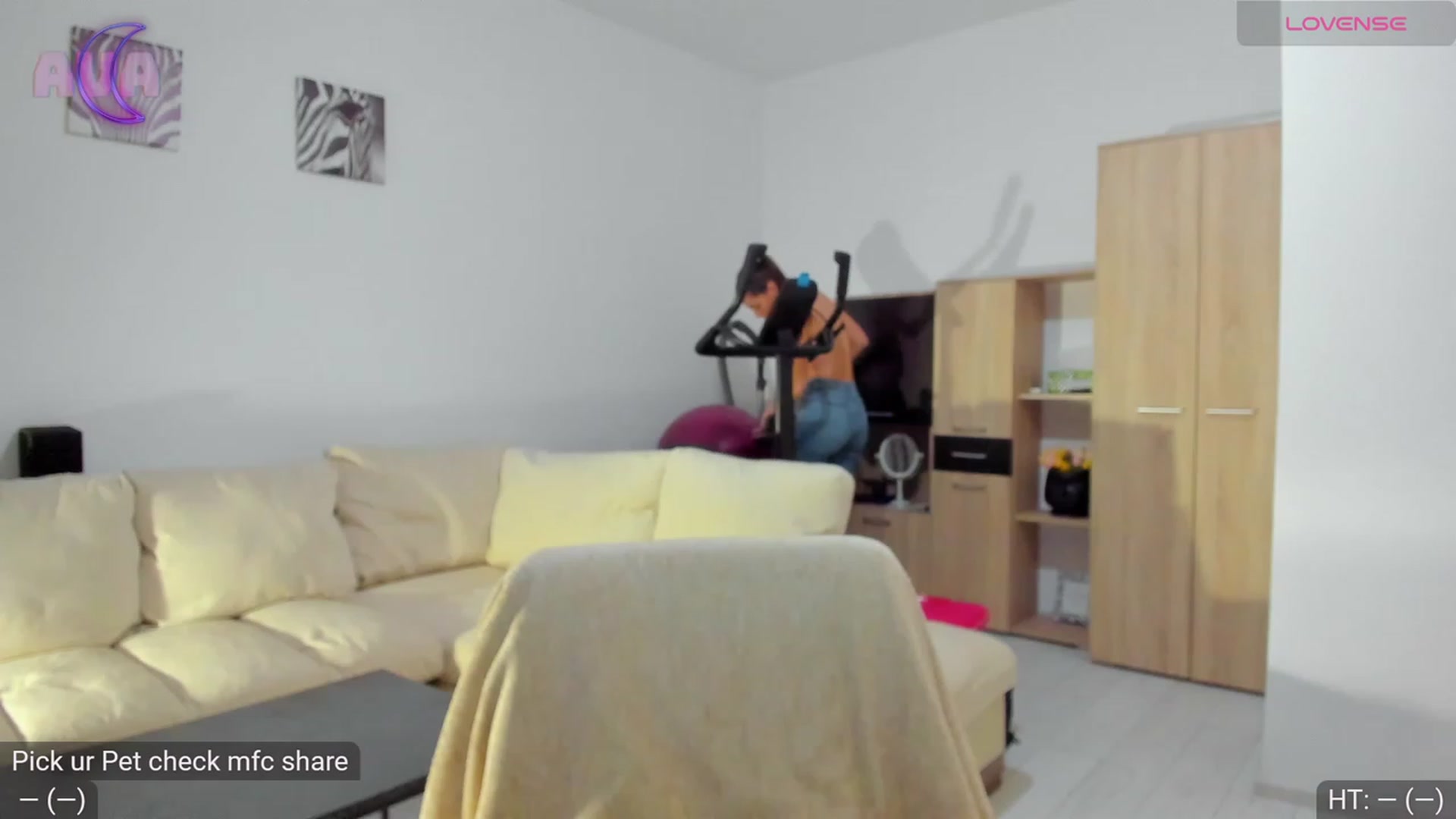Gallery image thumbnail from AvaMoonlight's myfreecams stream on, 11/17/2023, 16:17 image 7 of 20