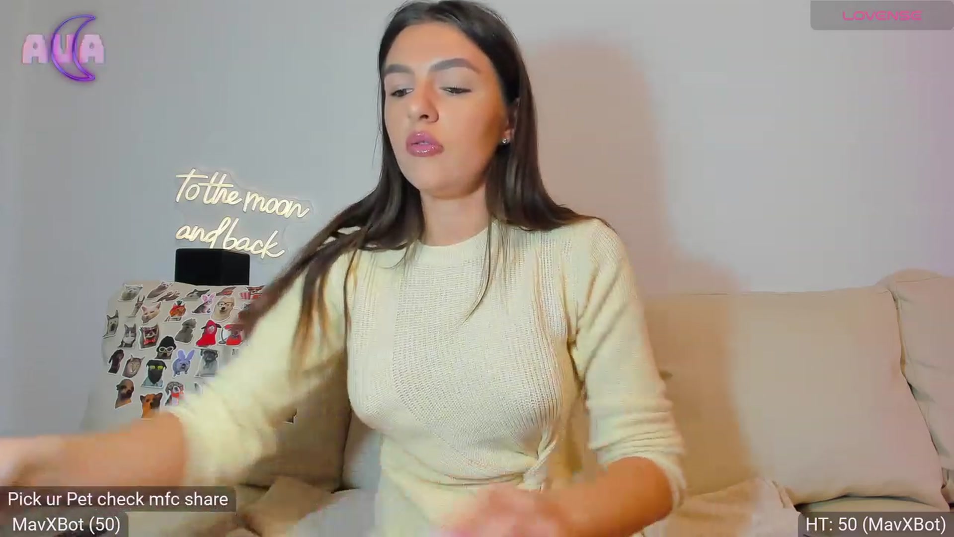 Gallery image thumbnail from AvaMoonlight's myfreecams stream on, 11/20/2023, 17:01 image 8 of 20