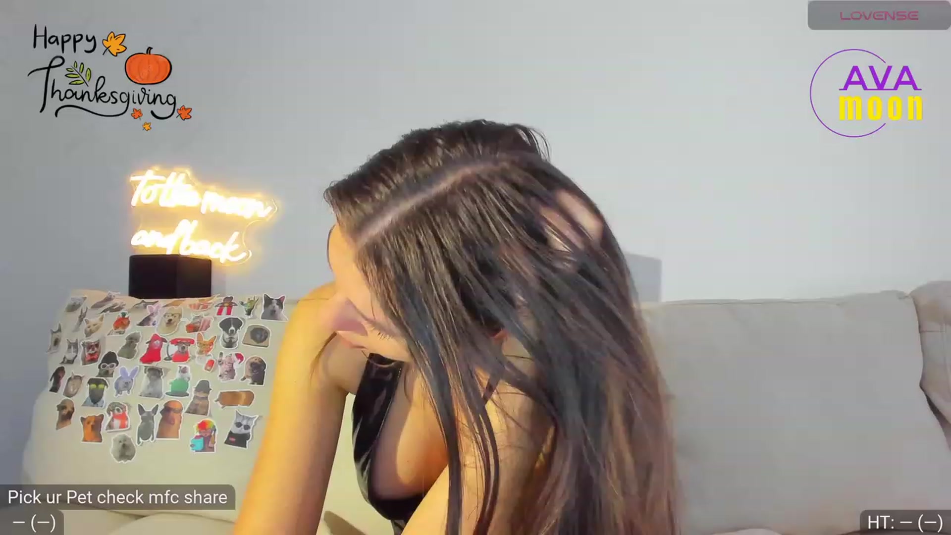 Gallery image thumbnail from AvaMoonlight's myfreecams stream on, 11/24/2023, 24:32 image 11 of 20