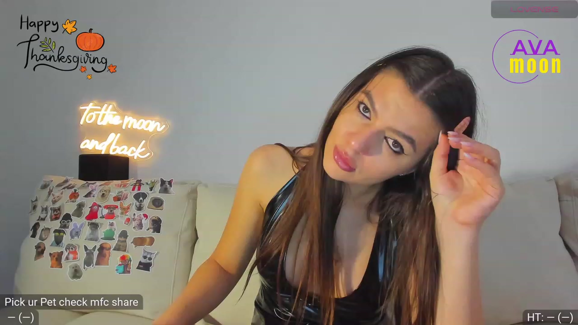 Gallery image thumbnail from AvaMoonlight's myfreecams stream on, 11/24/2023, 24:32 image 6 of 20
