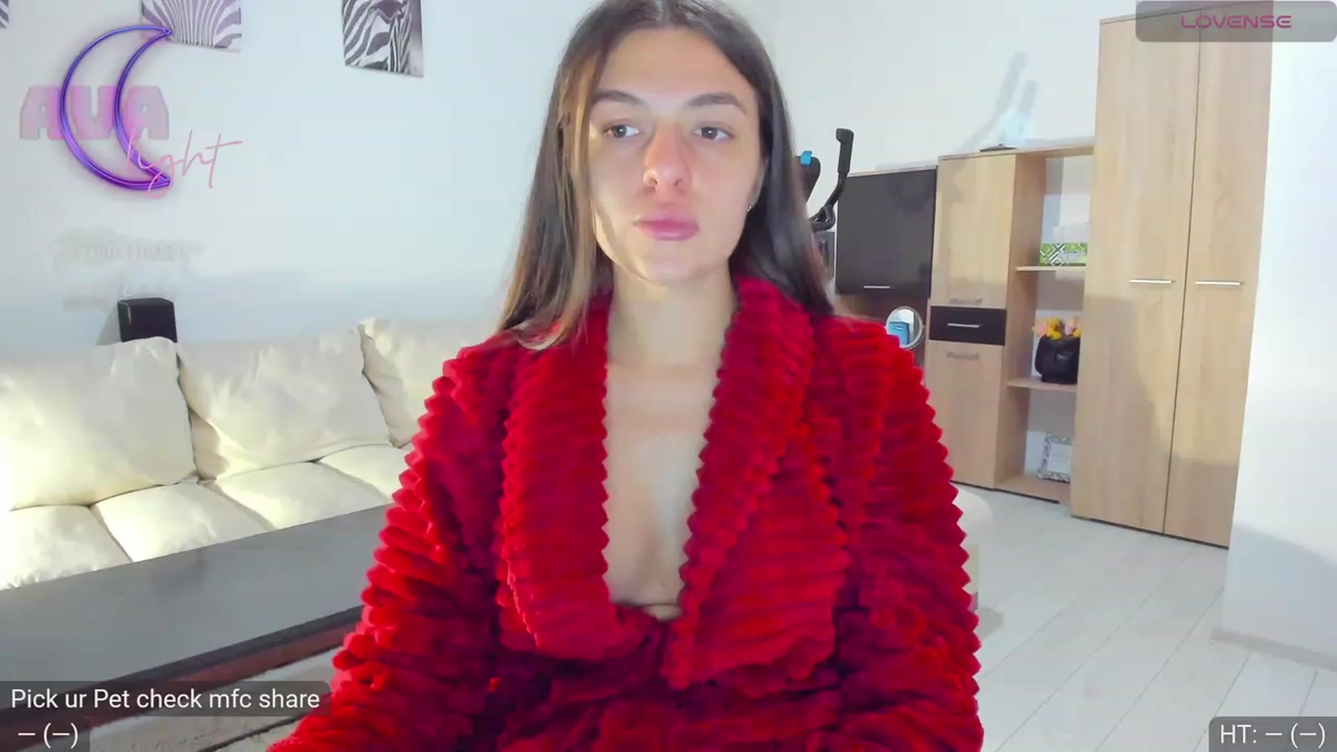 Gallery image thumbnail from AvaMoonlight's myfreecams stream on, 11/26/2023, 17:12 image 14 of 20
