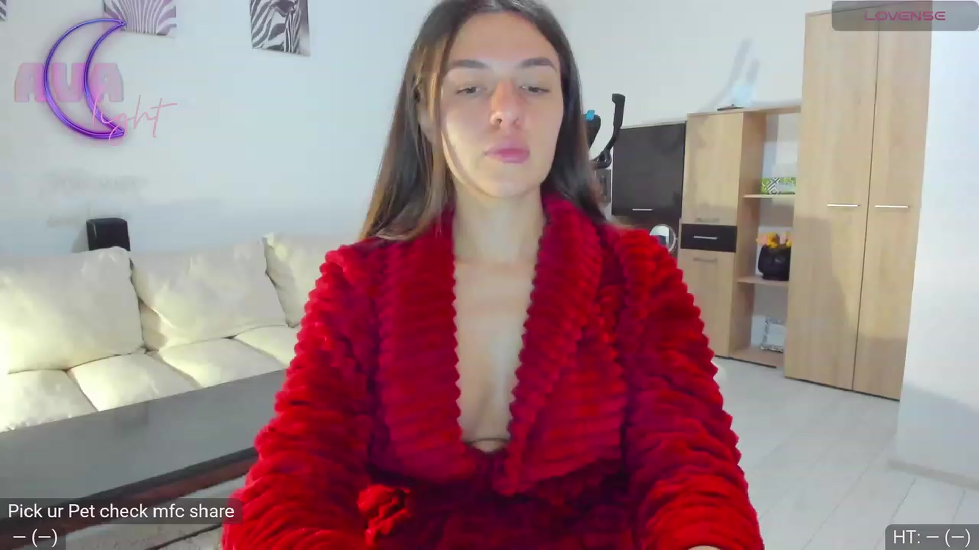 Gallery image thumbnail from AvaMoonlight's myfreecams stream on, 11/26/2023, 17:12 image 12 of 20