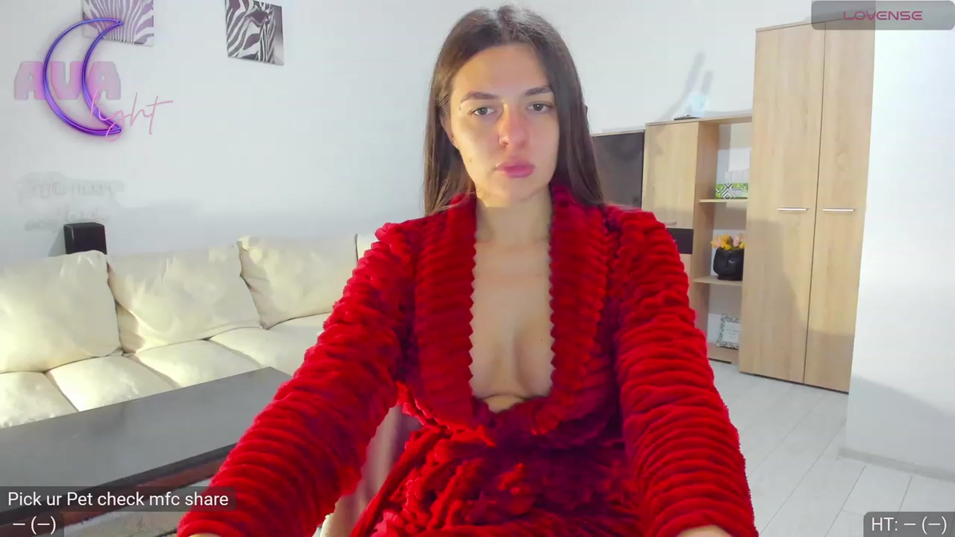 Gallery image thumbnail from AvaMoonlight's myfreecams stream on, 11/26/2023, 17:12 image 5 of 20