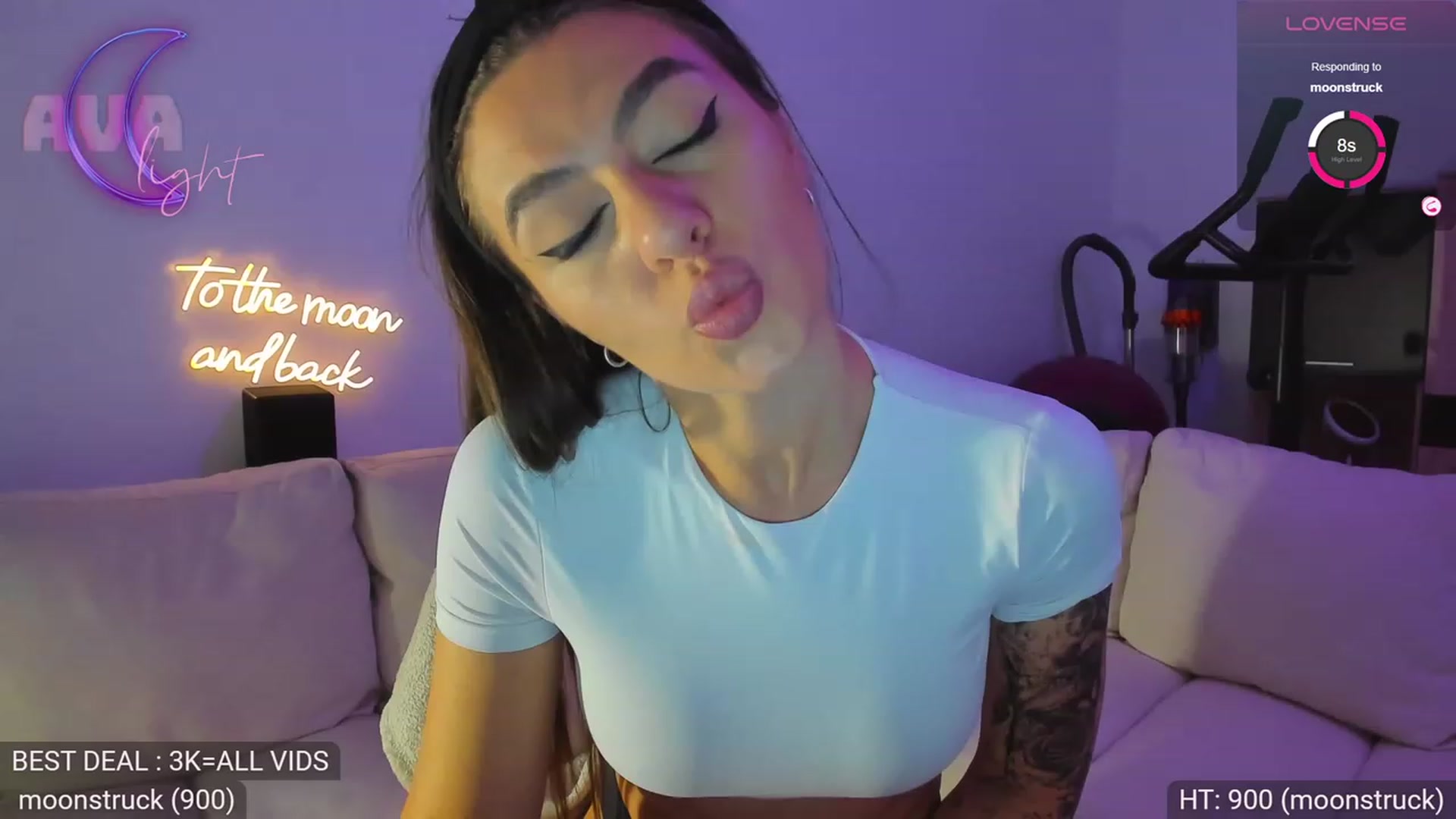 Gallery image thumbnail from AvaMoonlight's myfreecams stream on, 11/29/2023, 01:23 image 9 of 20