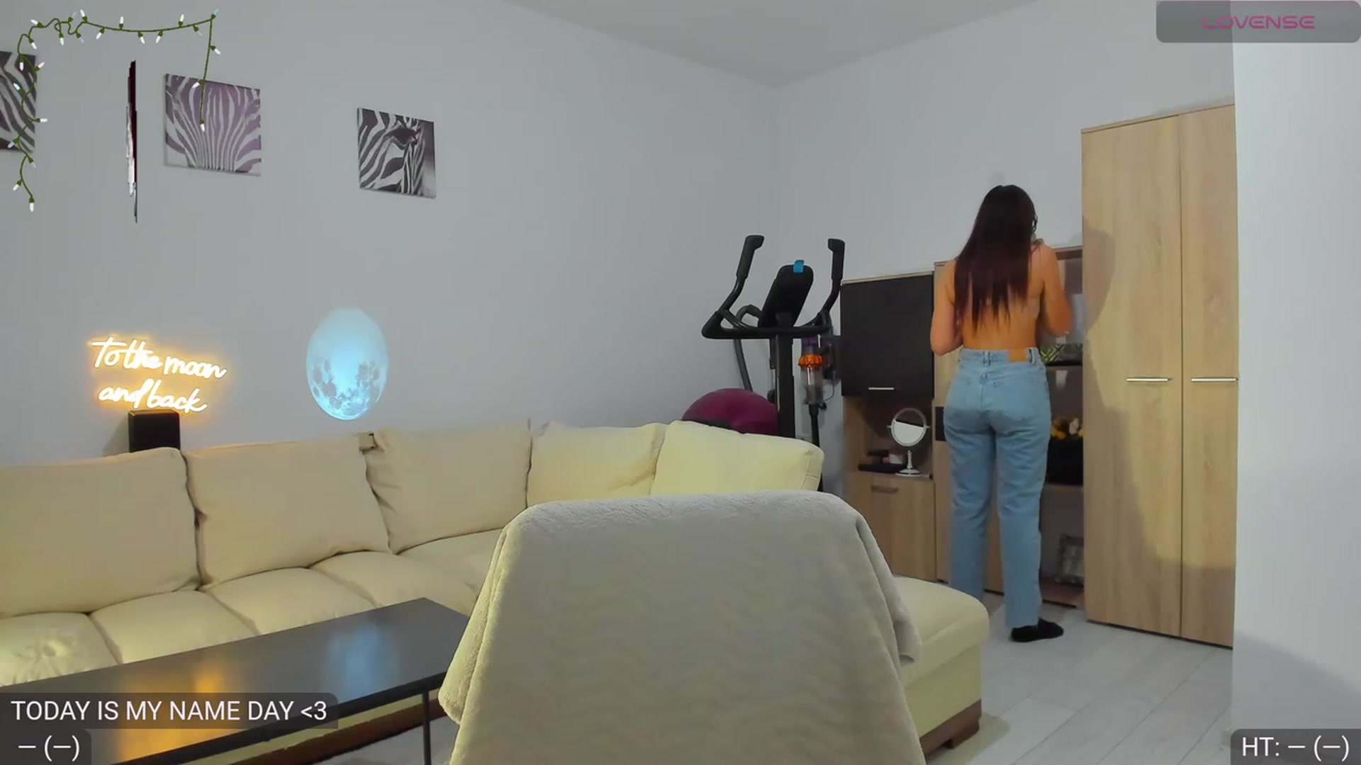 Gallery image thumbnail from AvaMoonlight's myfreecams stream on, 11/30/2023, 17:00 image 3 of 20