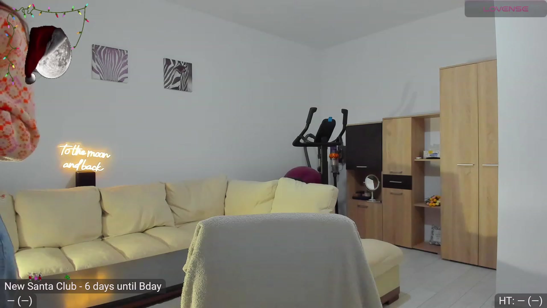 Gallery image thumbnail from AvaMoonlight's myfreecams stream on, 12/04/2023, 16:03 image 7 of 20